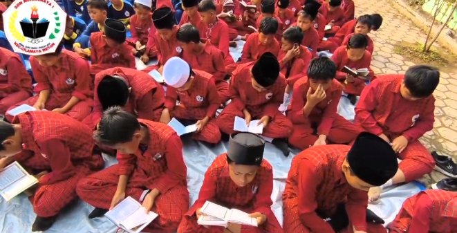 SDN 1 Mekarmaya Rutin Setiap Hari Jumat Gelar Kegiatan Ngaji Bareng
