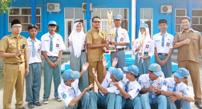 Ekskul Paskibra SMAN 1 Cilamaya Sabet Juara Purwa 1 Lomba LKBB Semeru