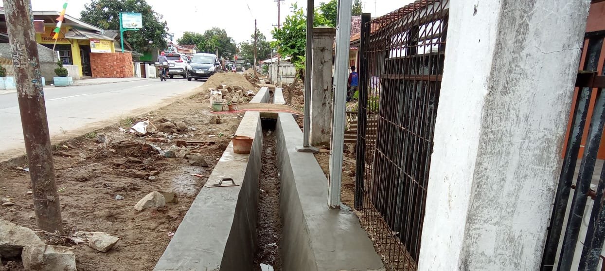 Warga Desa Kiara Ucapkan Terimakasih Atas Pembangunan Drainase Yang Dikerjakan CV. Tirta Kencana