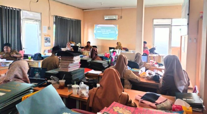 Pengumuman Kelulusan Siswa Kelas XII SMAN 1 Banyusari Karawang Tahun Pelajaran 2024/2025 Dilaksanakan Secara Online