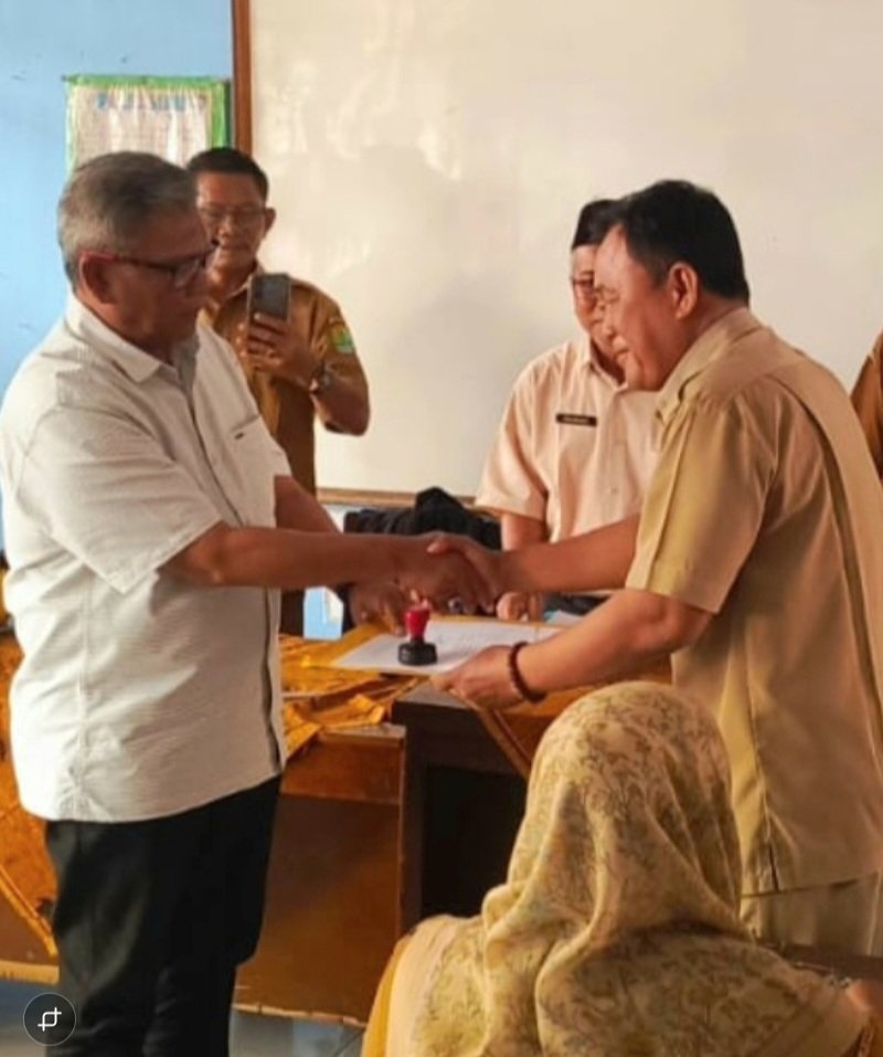 Ma’mun Soleh, S.Pd Resmi Gantikan Ujang Ahmad Sebagai Plt Kepala SDN Pamekaran 2 Banyusari Karawang