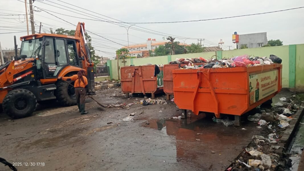 Dua Tahun Bau Busuk Teror Warga Palumbonsari, Dugaan Pembuangan Sampah Tak Terkelola Picu Amarah