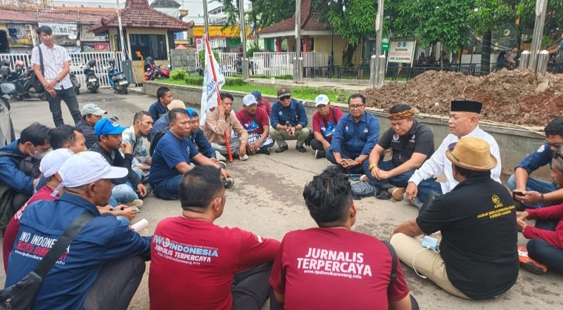 Icang Hentikan Aksi di Kampus Unsika: ini Baru Pemanasan, Pekan Depan Lebih Besar