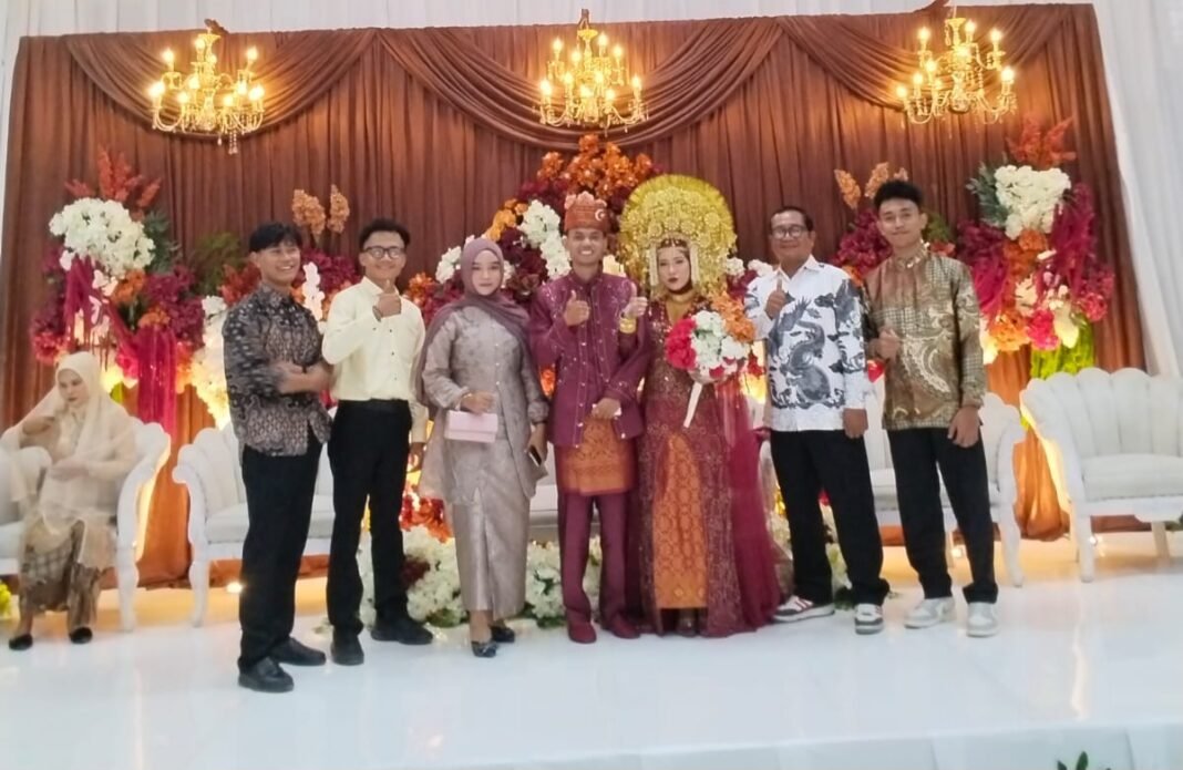 Manager Operasional GOKAR Erlangga Resmi Menikah, Direktur dan Founder Sampaikan Ucapan Selamat