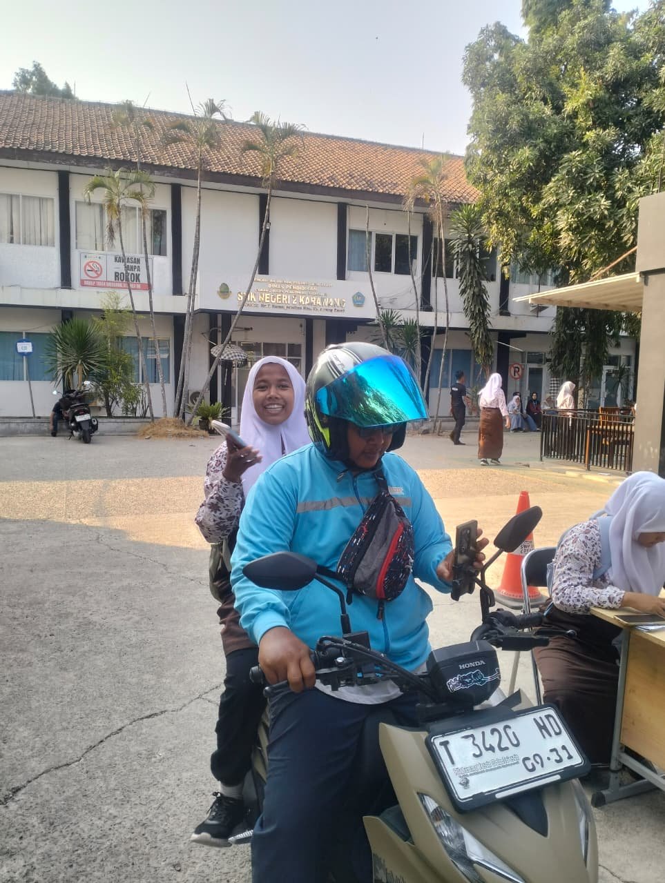 Gokar Sahabat Sekolah, Permudah Siswa SMKN 2 Karawang Pesan Ojeg Online Untuk Pulang